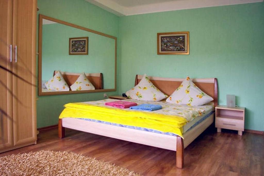 Apartment On Sobornyi Avenue Zaporizhia Ngoại thất bức ảnh