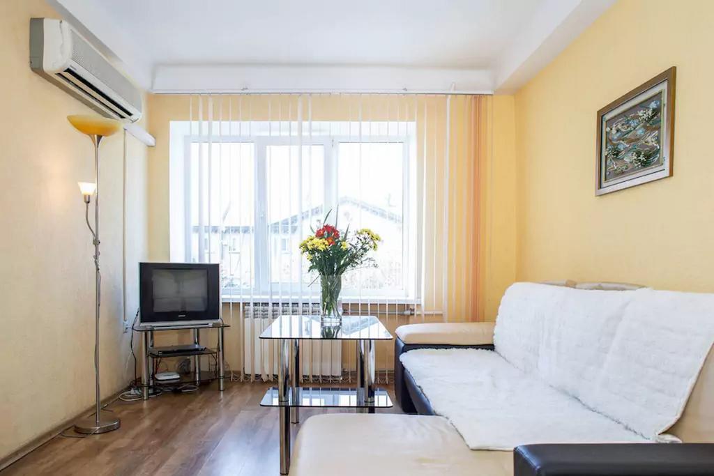 Apartment On Sobornyi Avenue Zaporizhia Ngoại thất bức ảnh